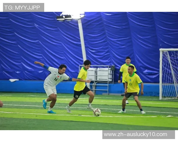 卡拉巴克与森特尔迪亚的精彩对决揭示了足球战术的魅力与团队合作的重要性